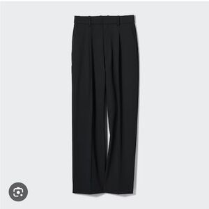 Uniqlo women’s pleated wide pants in black size medium 28-29 inch waist NWT